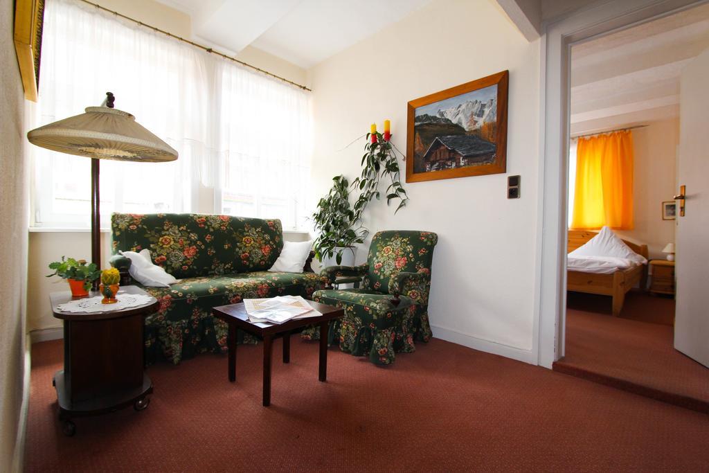Hotel Deutsches Haus Northeim Extérieur photo