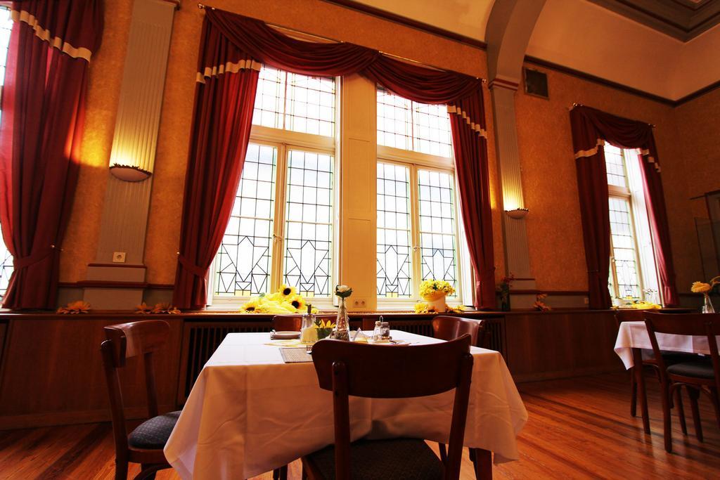 Hotel Deutsches Haus Northeim Extérieur photo